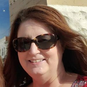 Meet your Posher, Janet